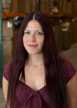 <p><strong>MJ Swank<br/></strong>Shipping Specialist<br/></p>